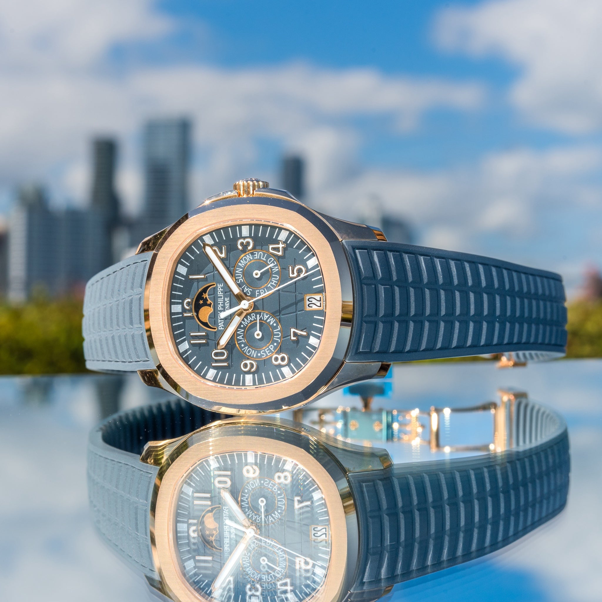 Patek 5261R | 2023 Aquanaut Annual Calendar | Rose Gold | 5261R-001