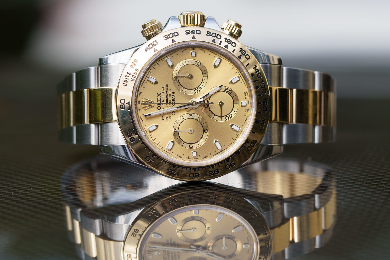 Rolex daytona outlet two tone champagne