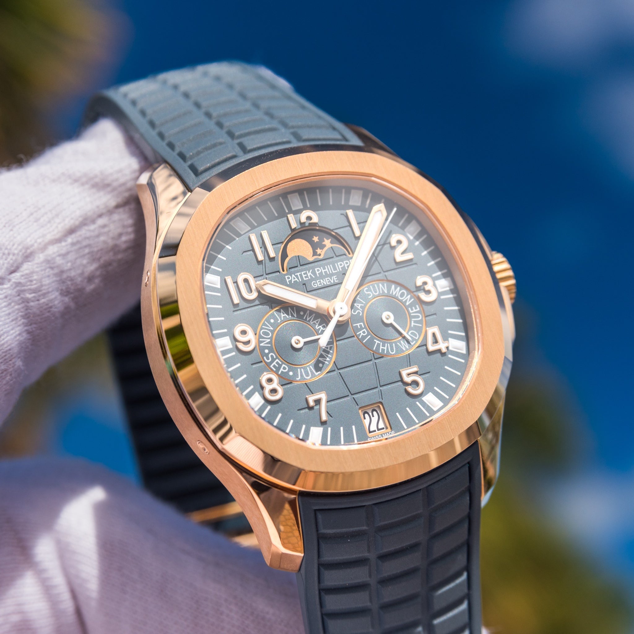 Patek 5261R | 2023 Aquanaut Annual Calendar | Rose Gold | 5261R-001