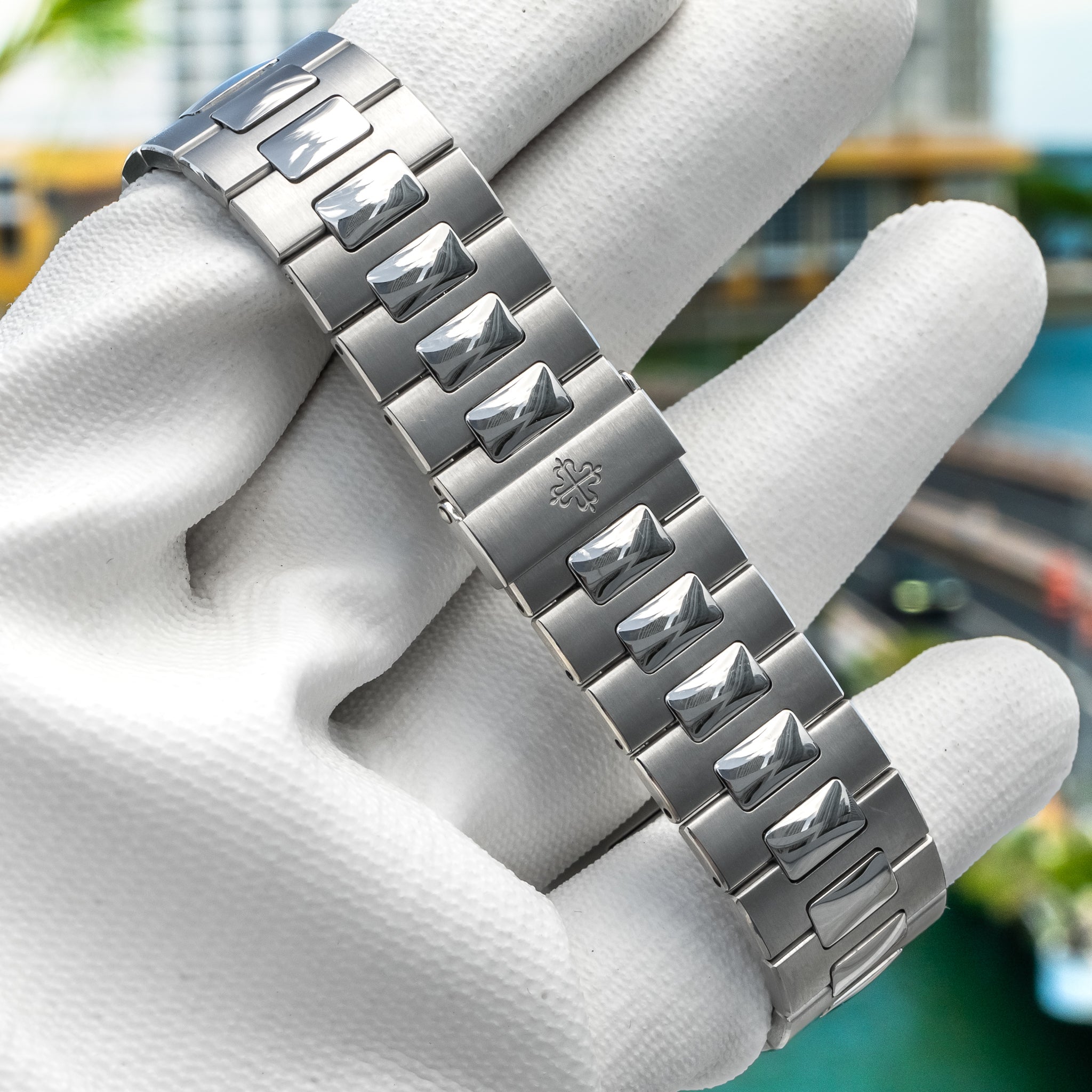 Patek Philippe 5711/112P Nautilus Ruby 40mm