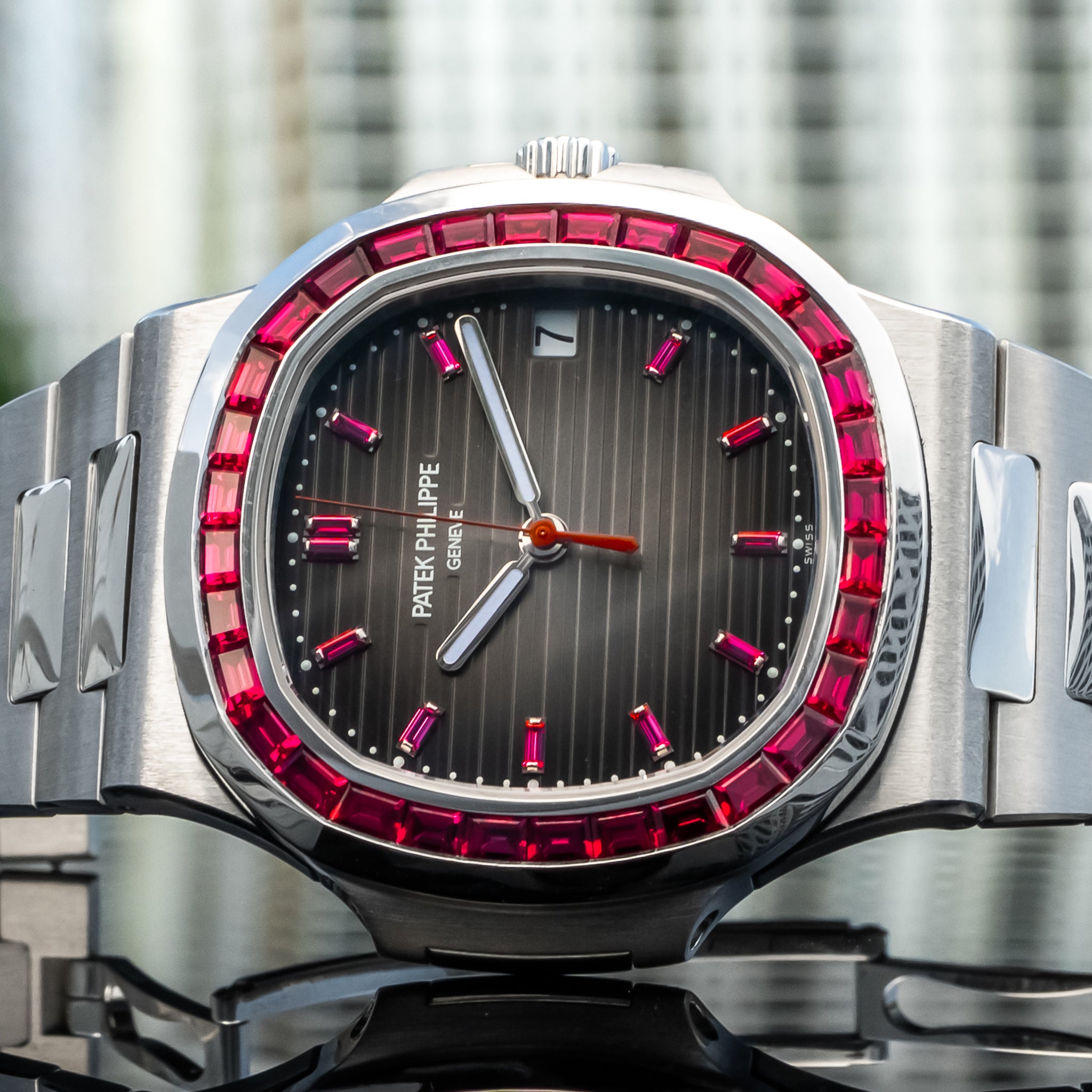 Patek Philippe 5711/112P Nautilus Ruby 40mm