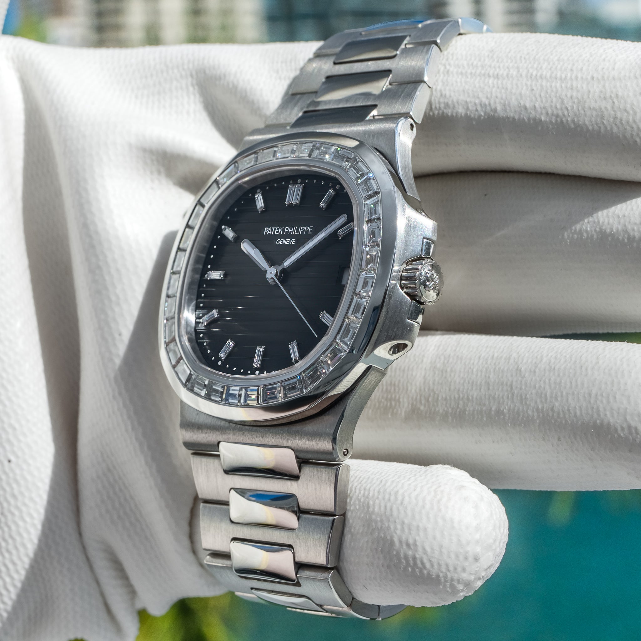 Patek Philippe Nautilus 5711/110P-001 Platinum Diamond Bezel