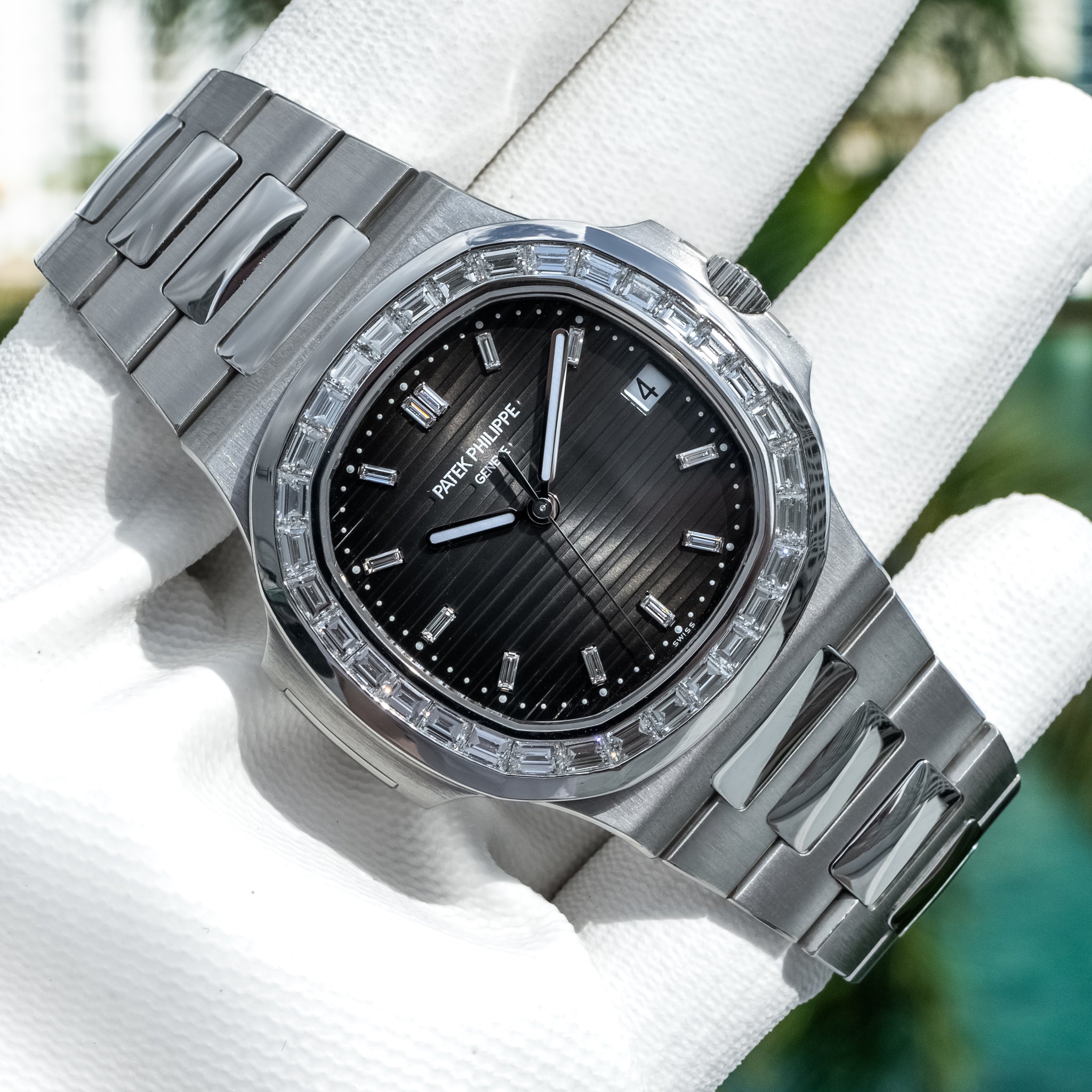 Patek Philippe Nautilus 5711/110P-001 Platinum Diamond Bezel