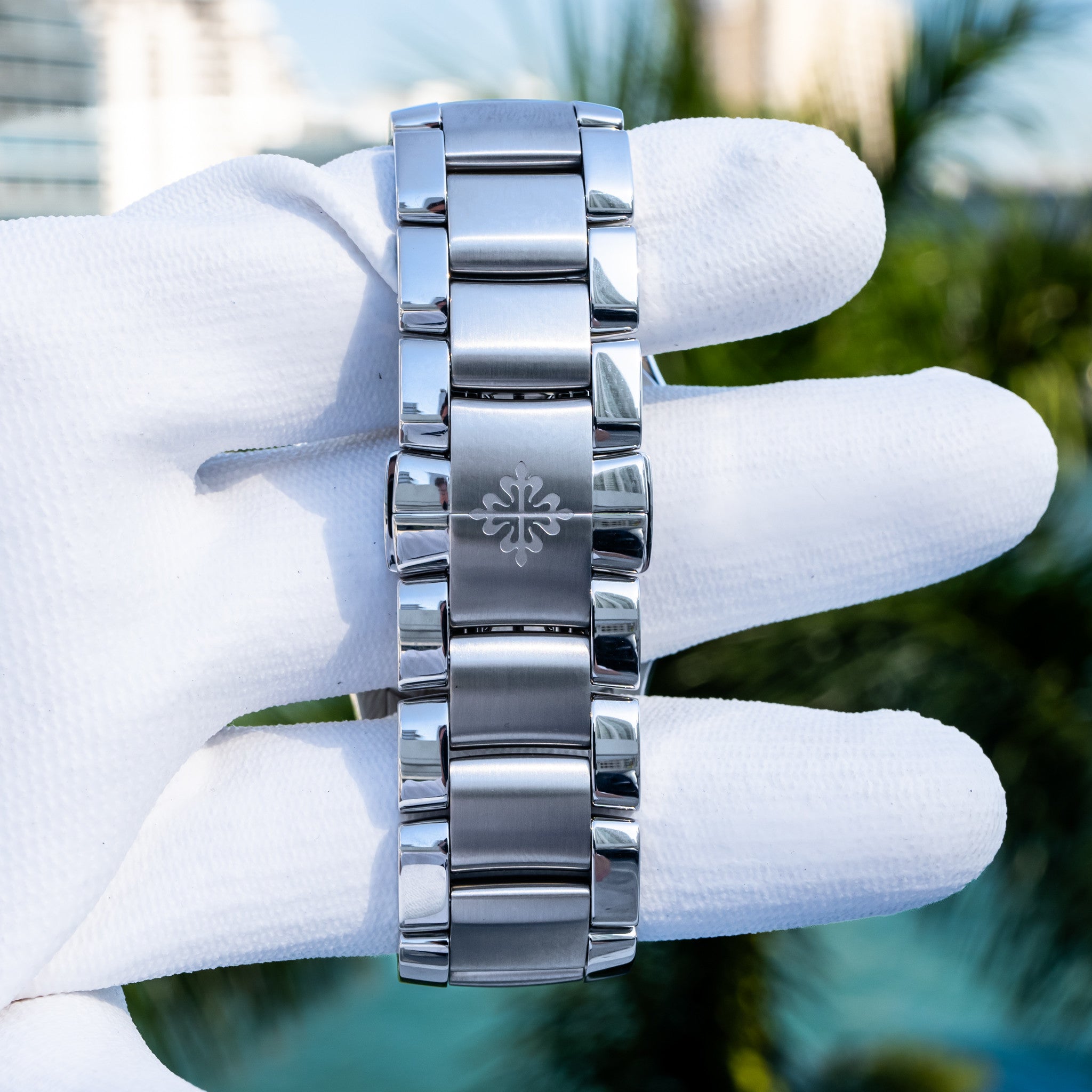 Patek Philippe 2024 Unworn Annual Calendar Chronograph 5905/1a Green Dial