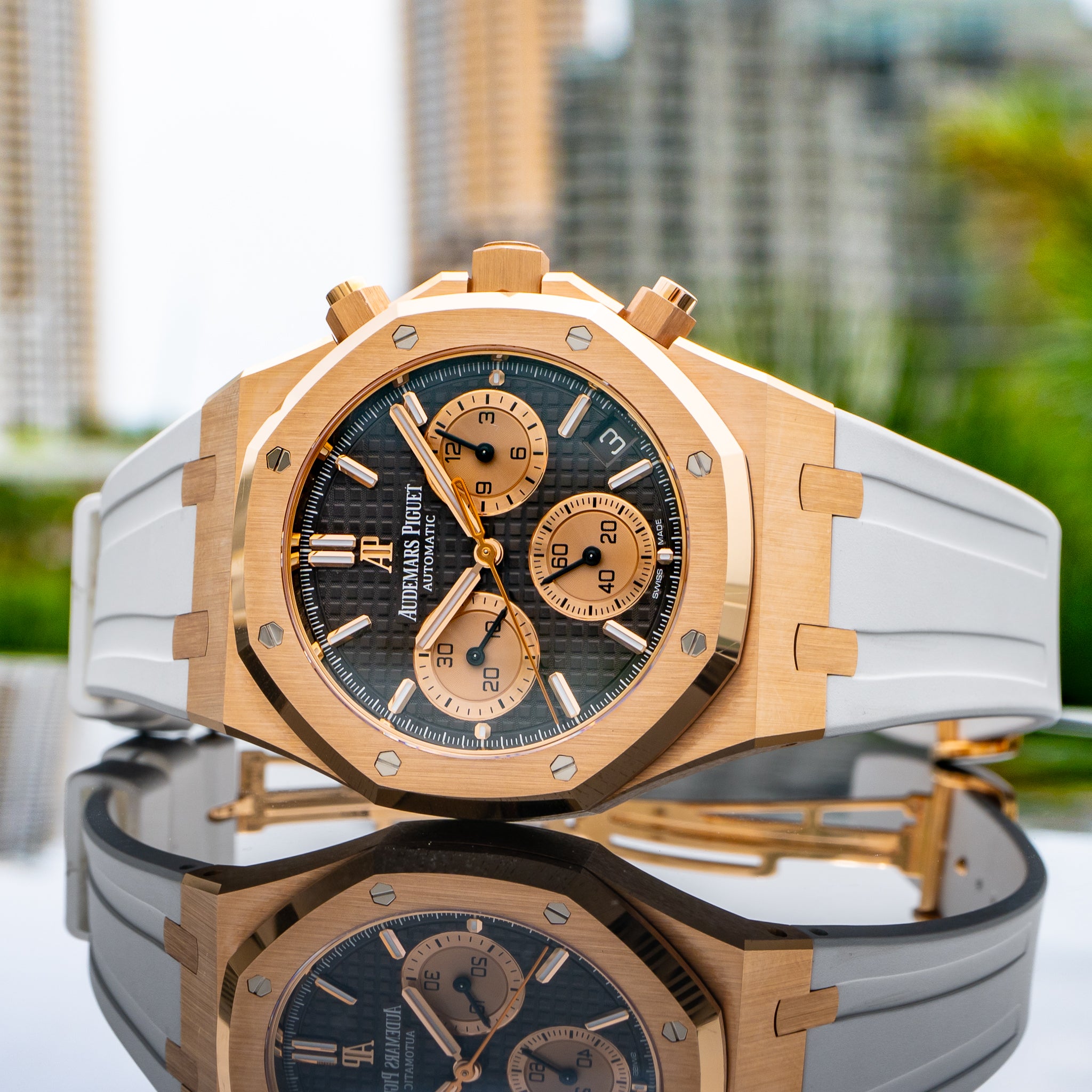 2022 Audemars Piguet 26239OR Royal Oak Selfwinding Chronograph Brown Dial 41mm