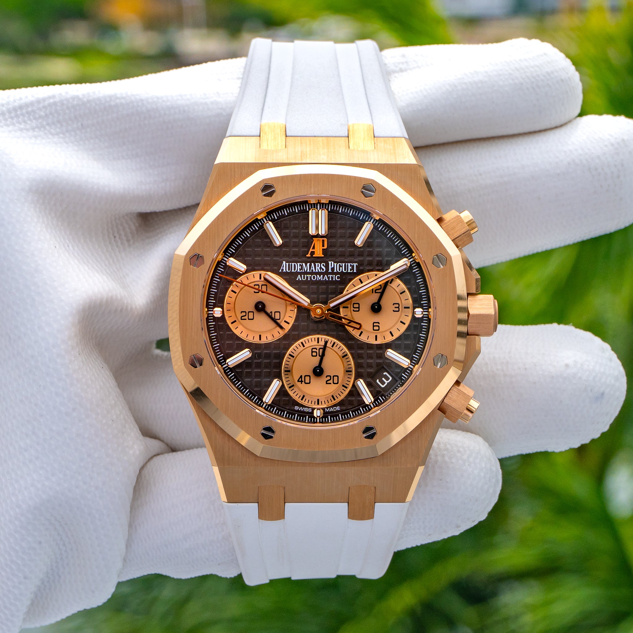 2022 Audemars Piguet 26239OR Royal Oak Selfwinding Chronograph Brown Dial 41mm