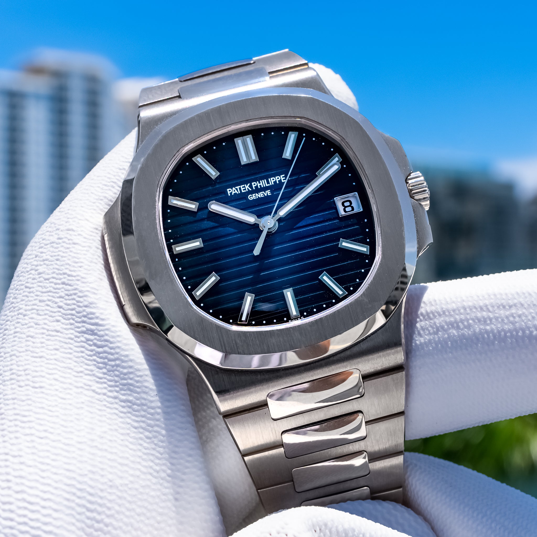 2022 Patek Philippe Nautilus 5811/1G-001 Blue Dial