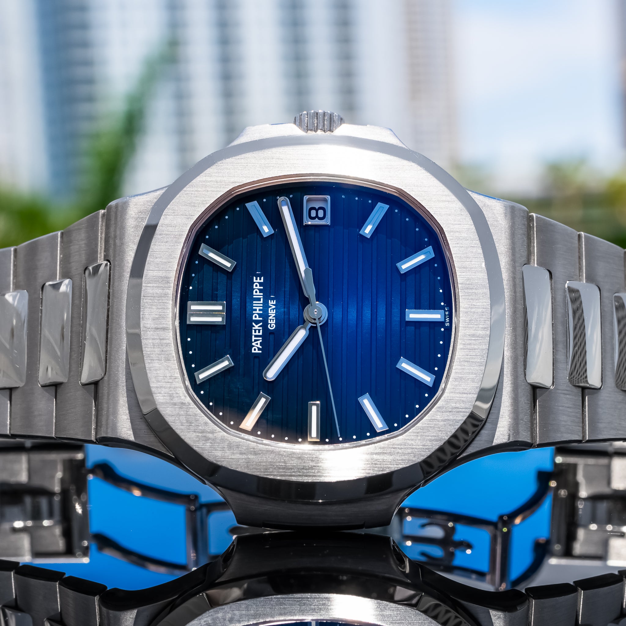 2022 Patek Philippe Nautilus 5811/1G-001 Blue Dial