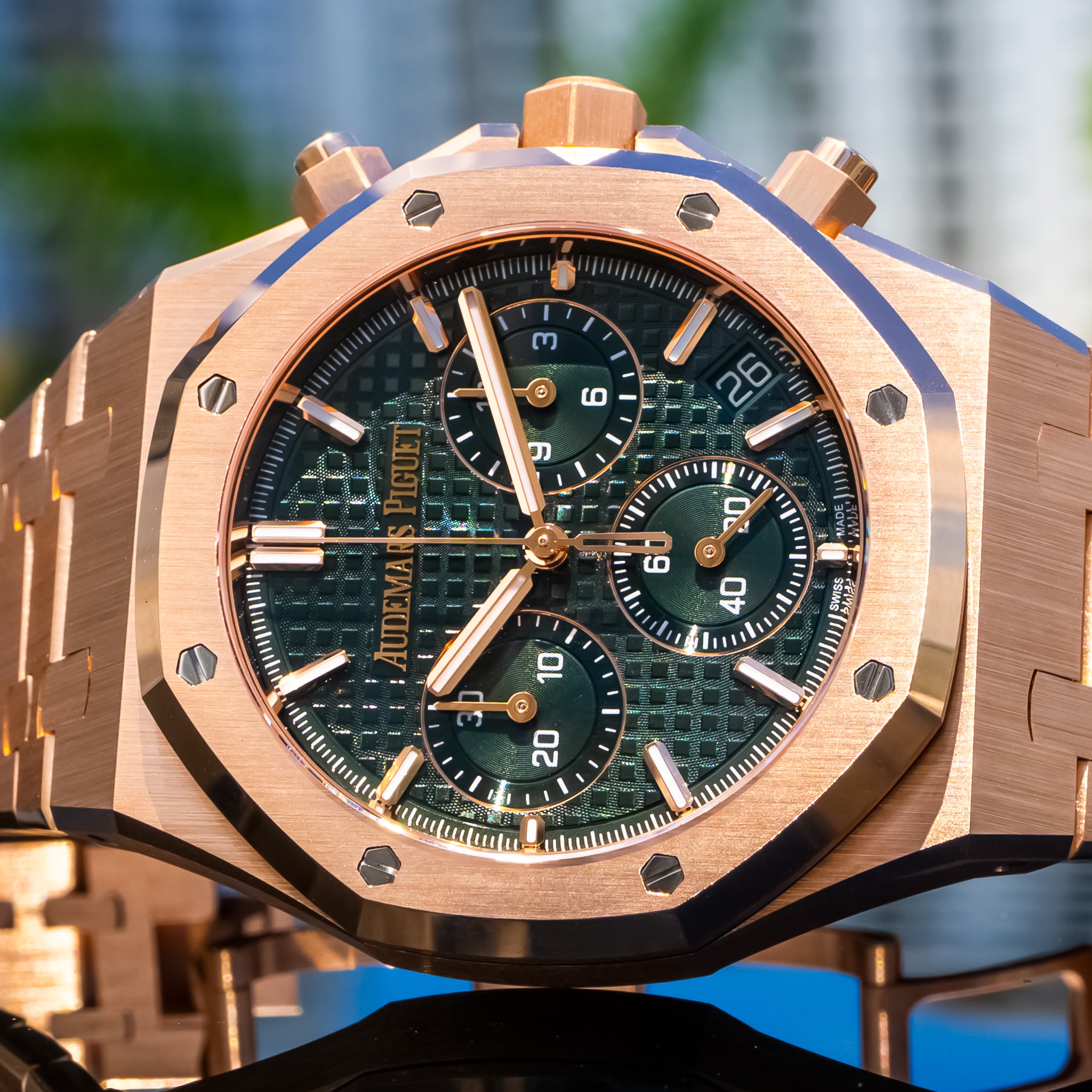2024 Audemars Piguet 26240OR Royal Oak Selfwinding Chronograph Green Dial 41mm