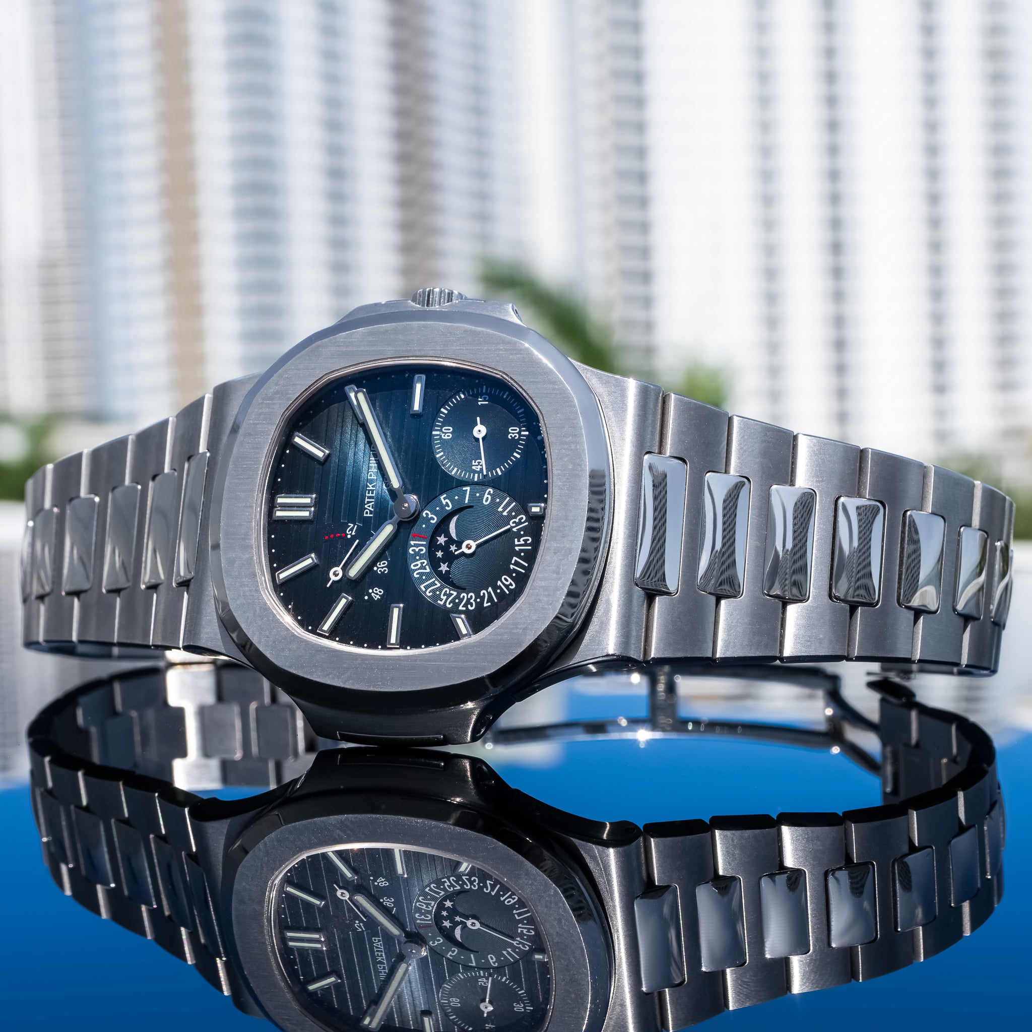 2022 Patek Philippe Nautilus 5712/1A Blue Dial 40mm