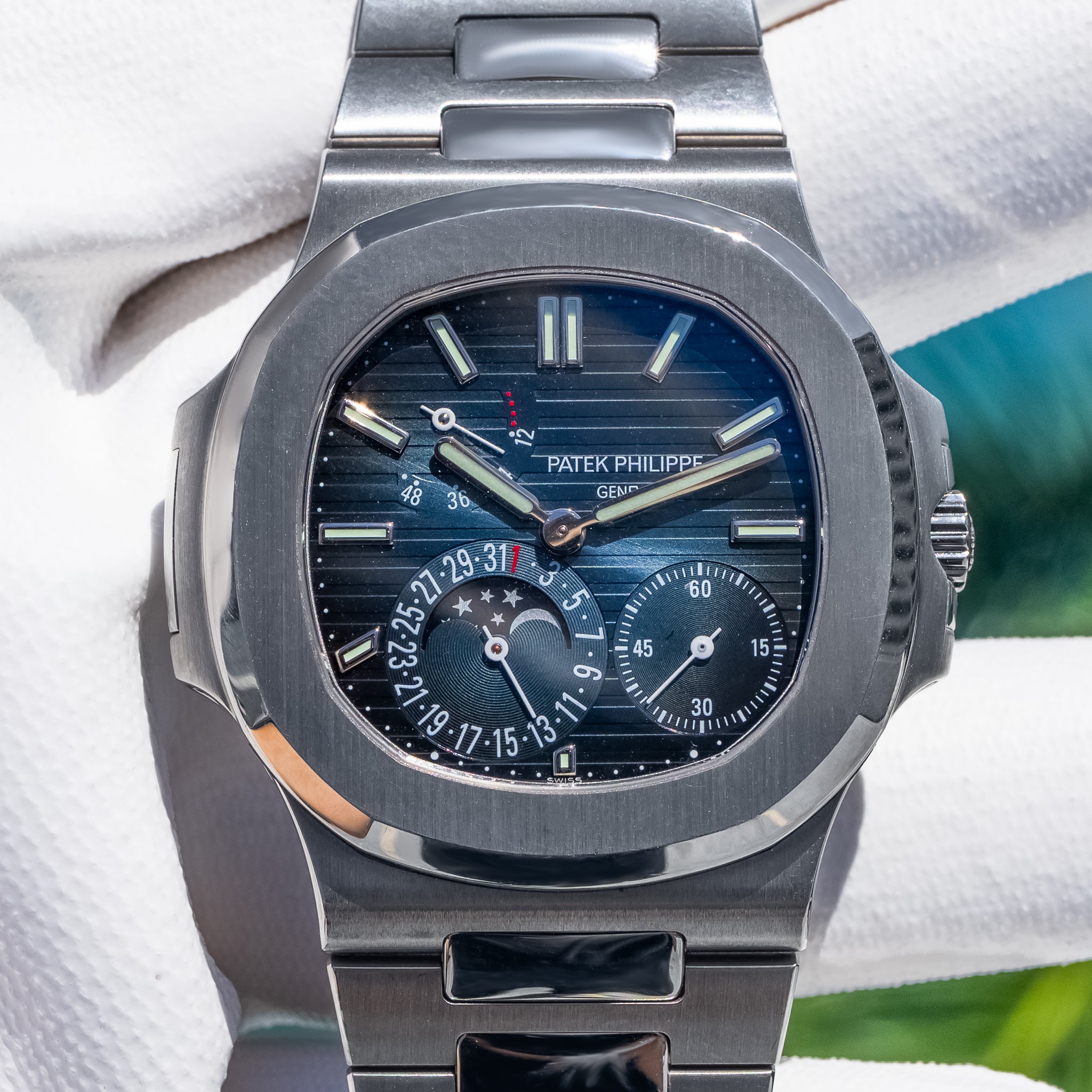 2022 Patek Philippe Nautilus 5712/1A Blue Dial 40mm