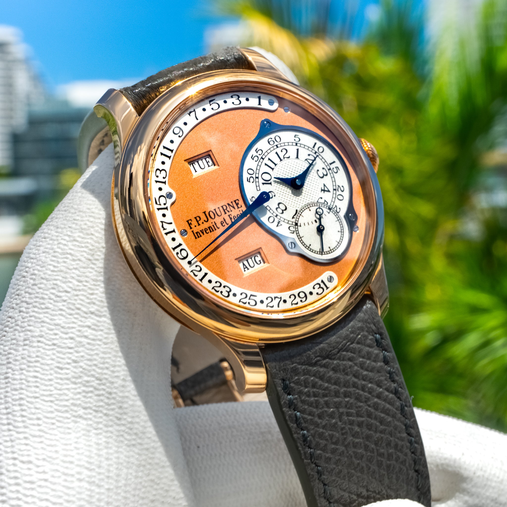 F.P. Journe Octa Calendrier Salmon Dial 40mm