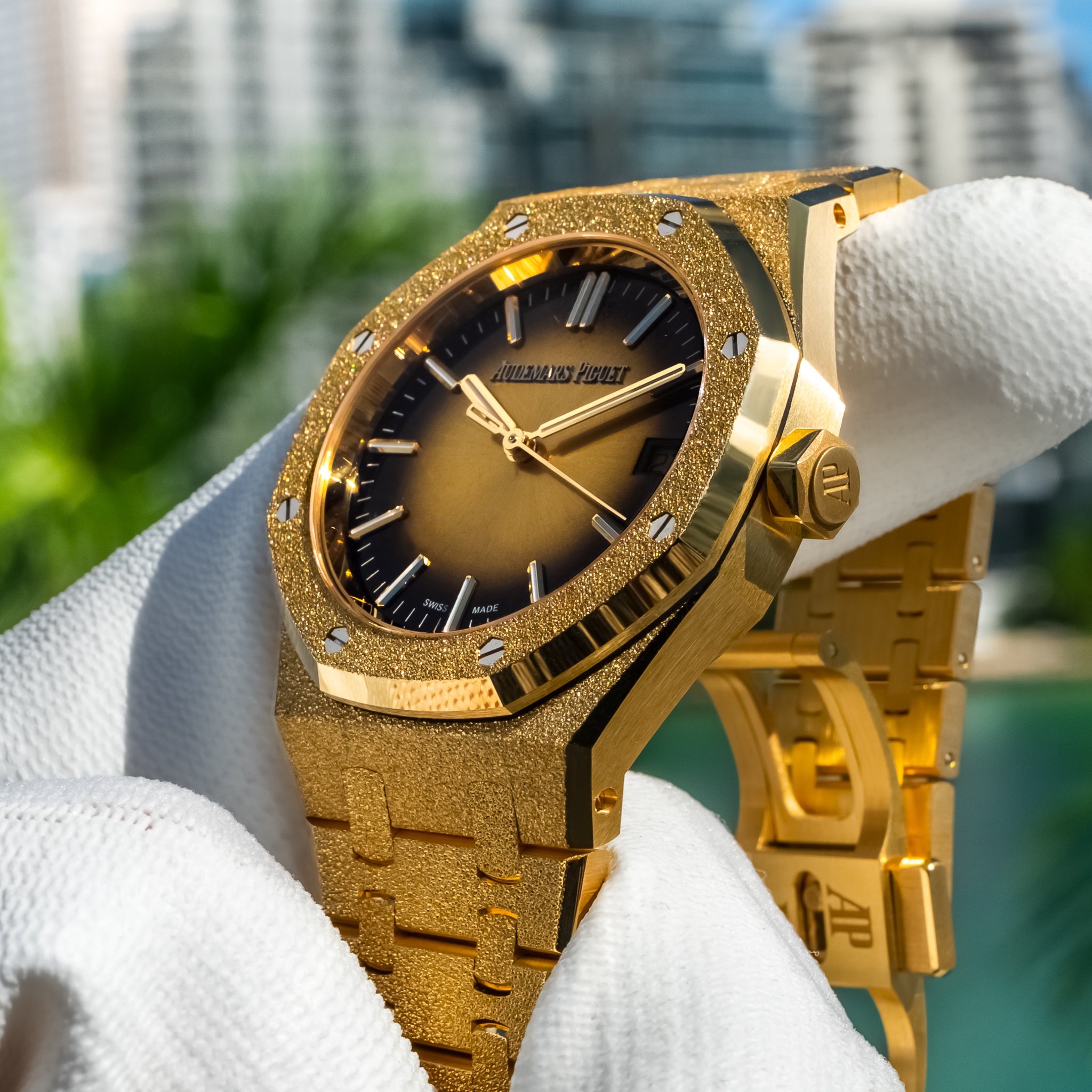 2025 Audemars Piguet 15550BA Royal Oak Selfwinding 37mm