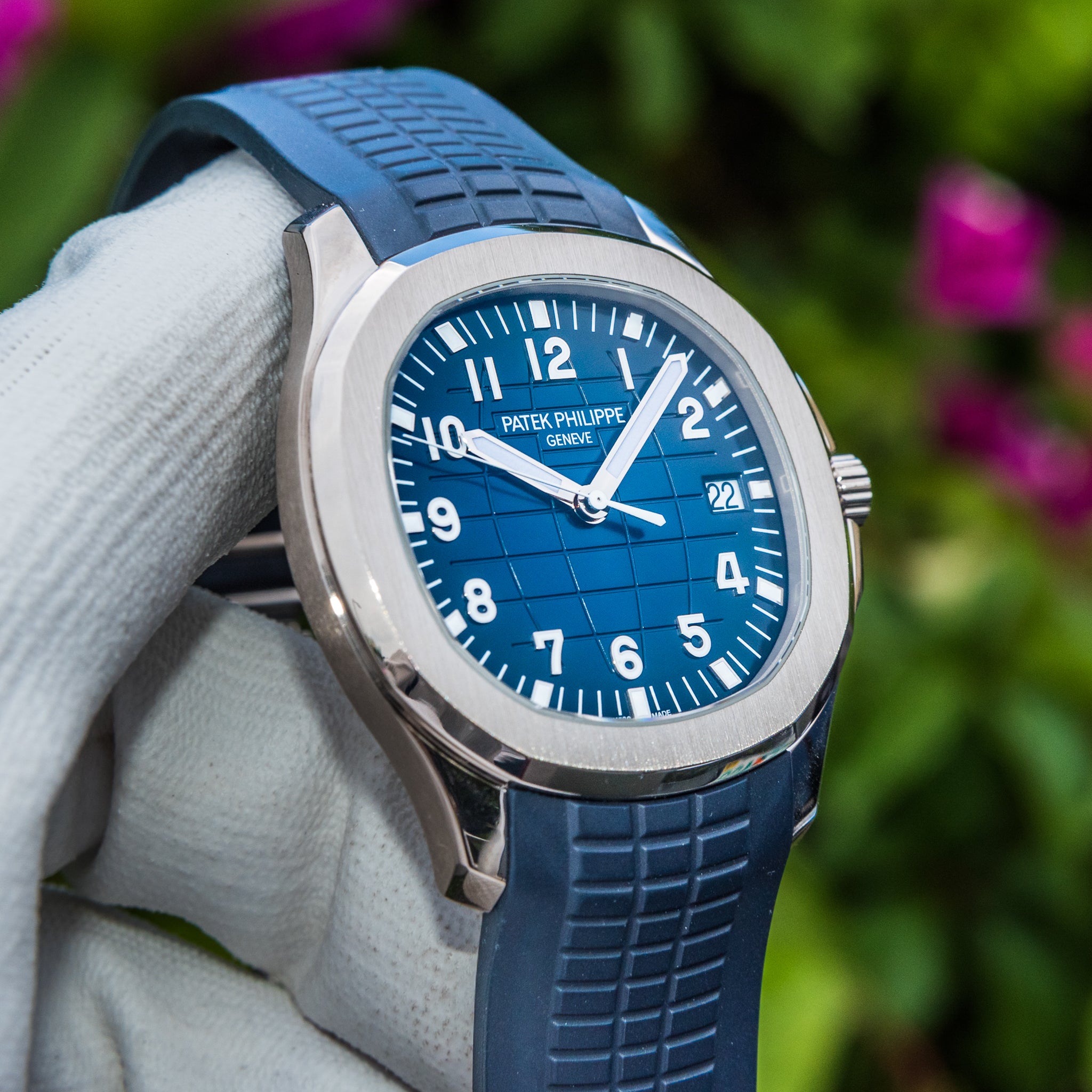 2017 Patek Philippe 5168G-001 Aquanaut Blue 42.2mm