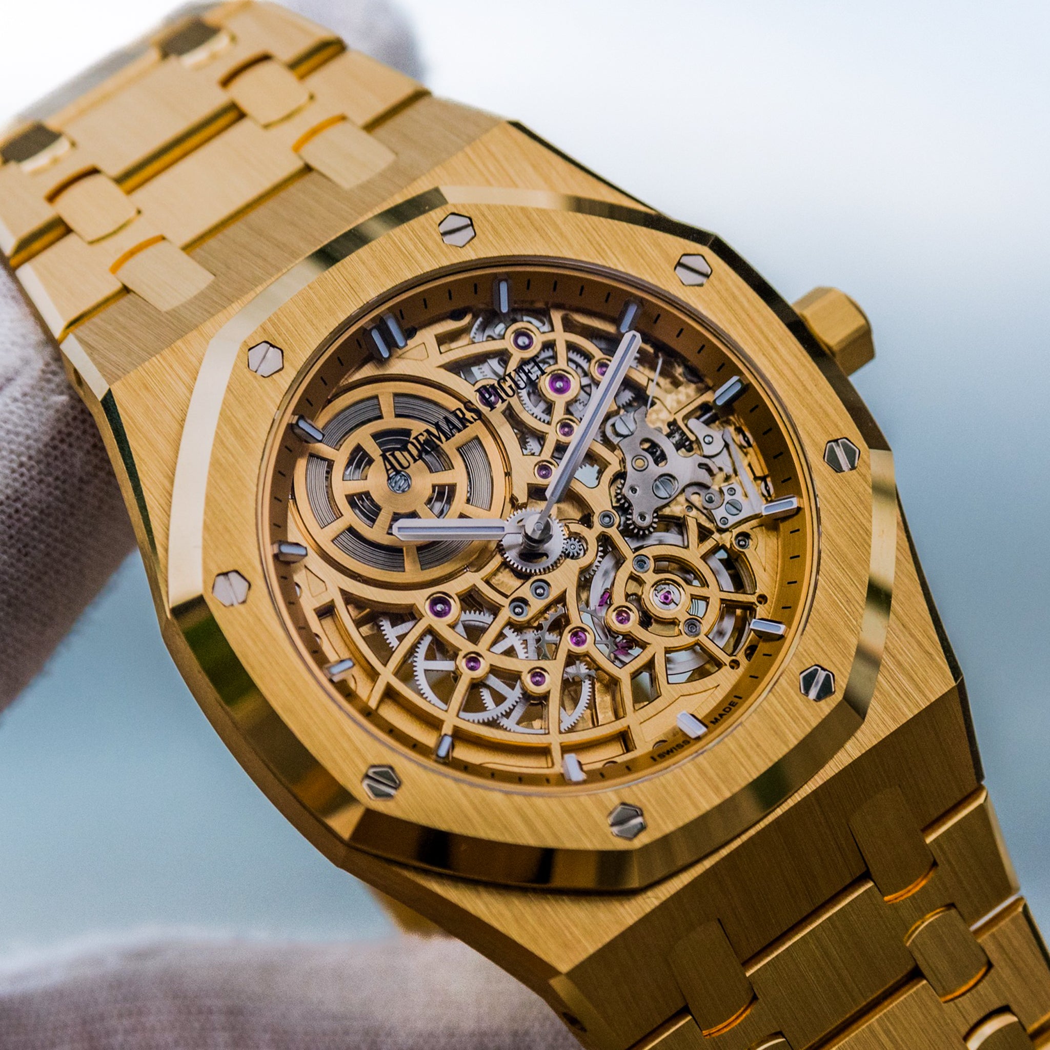 2023 Audemars Piguet 16204BA Royal Oak "Jumbo" Extra-Thin Openworked Yellow Gold 39mm