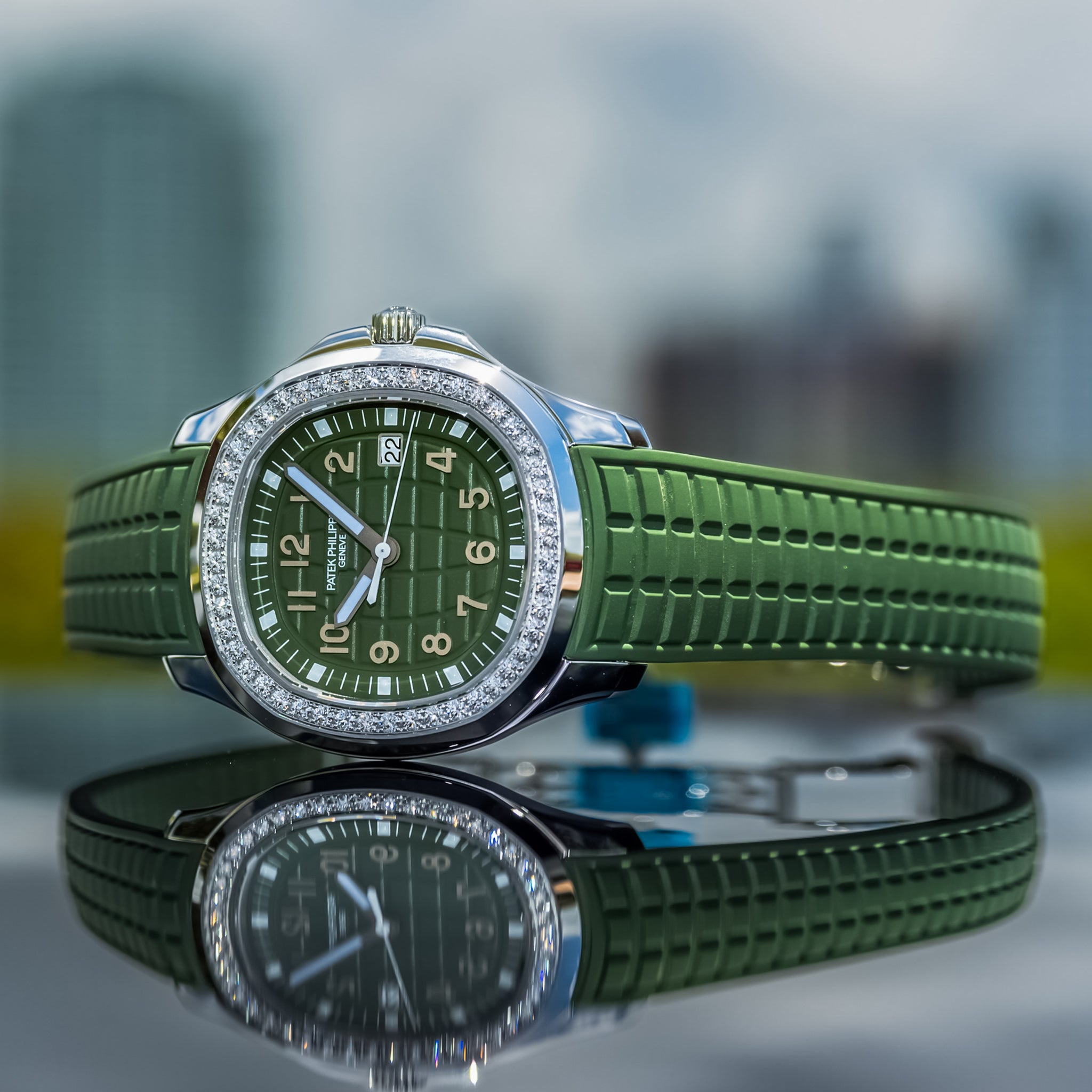 Patek 5267/200A | 2023 Aquanaut Luce | Steel | 5267/200A-001