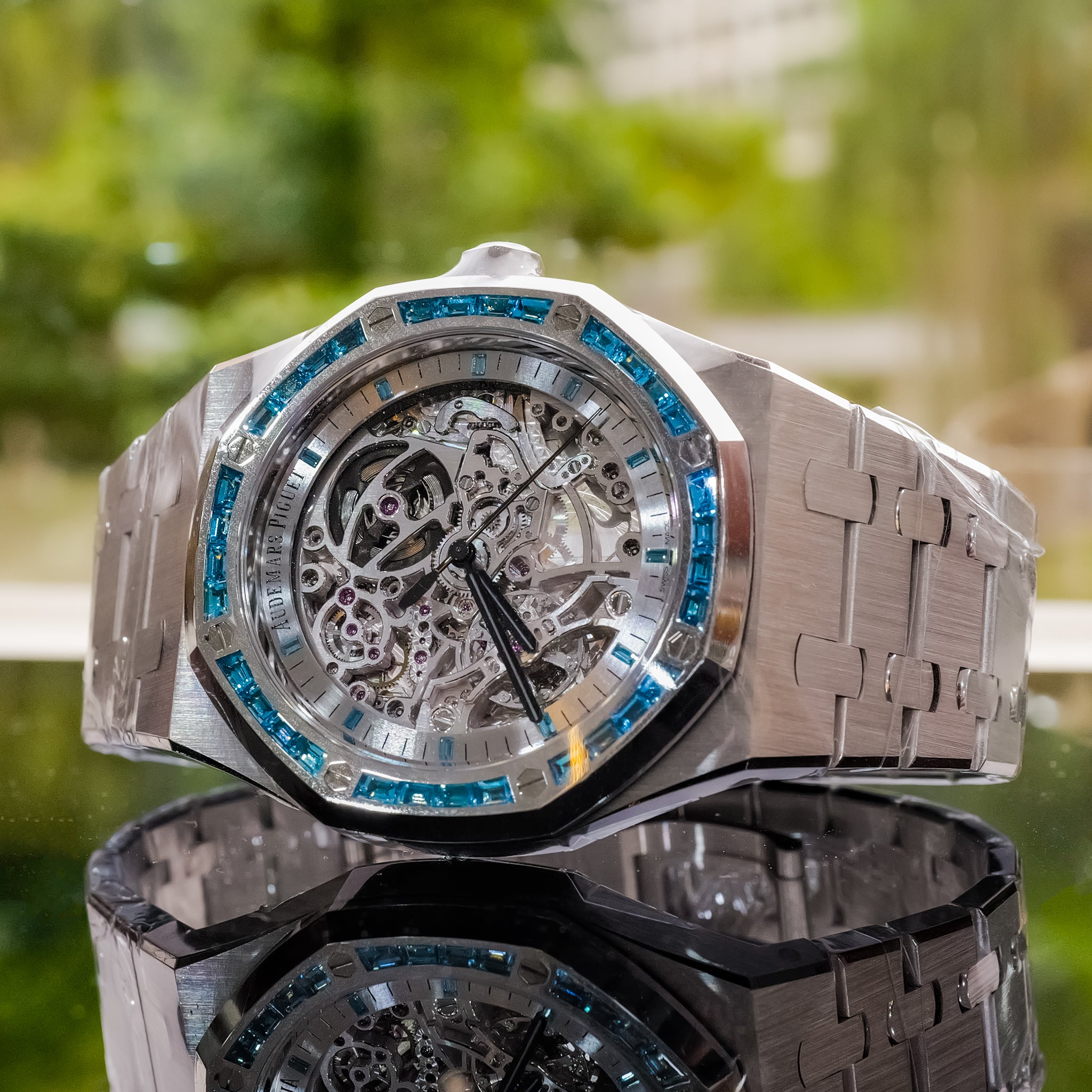 Audemars Piguet 15412BC.TO.1220BC.01 Royal Oak Double Balance Wheel Openworked White Gold Swiss Topaz Bezel