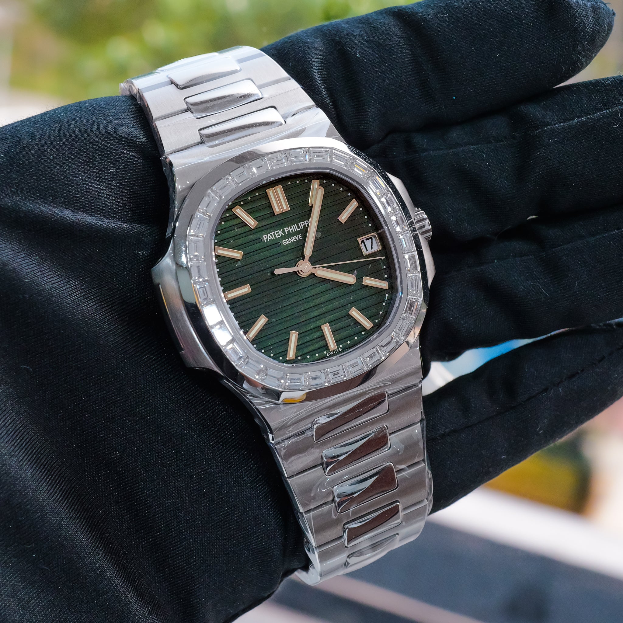Patek Philippe 2021 Nautilus 5711/1300A Green Dial