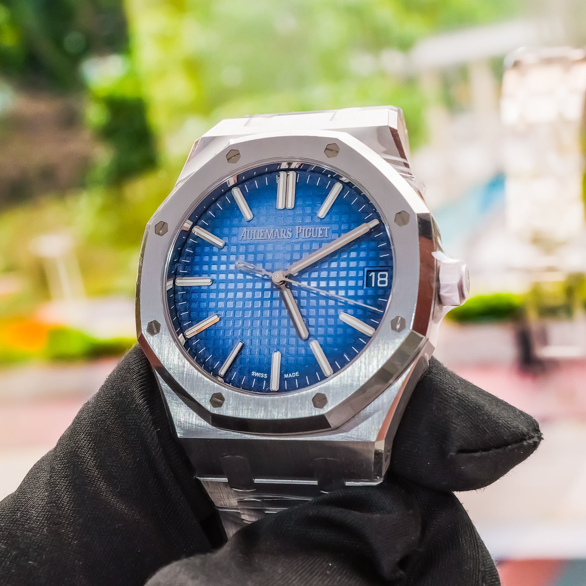 2023 Audemars Piguet Royal Oak Selfwinding 15510BC.OO.12320BC.02 Special Edition Smoked Blue Dial