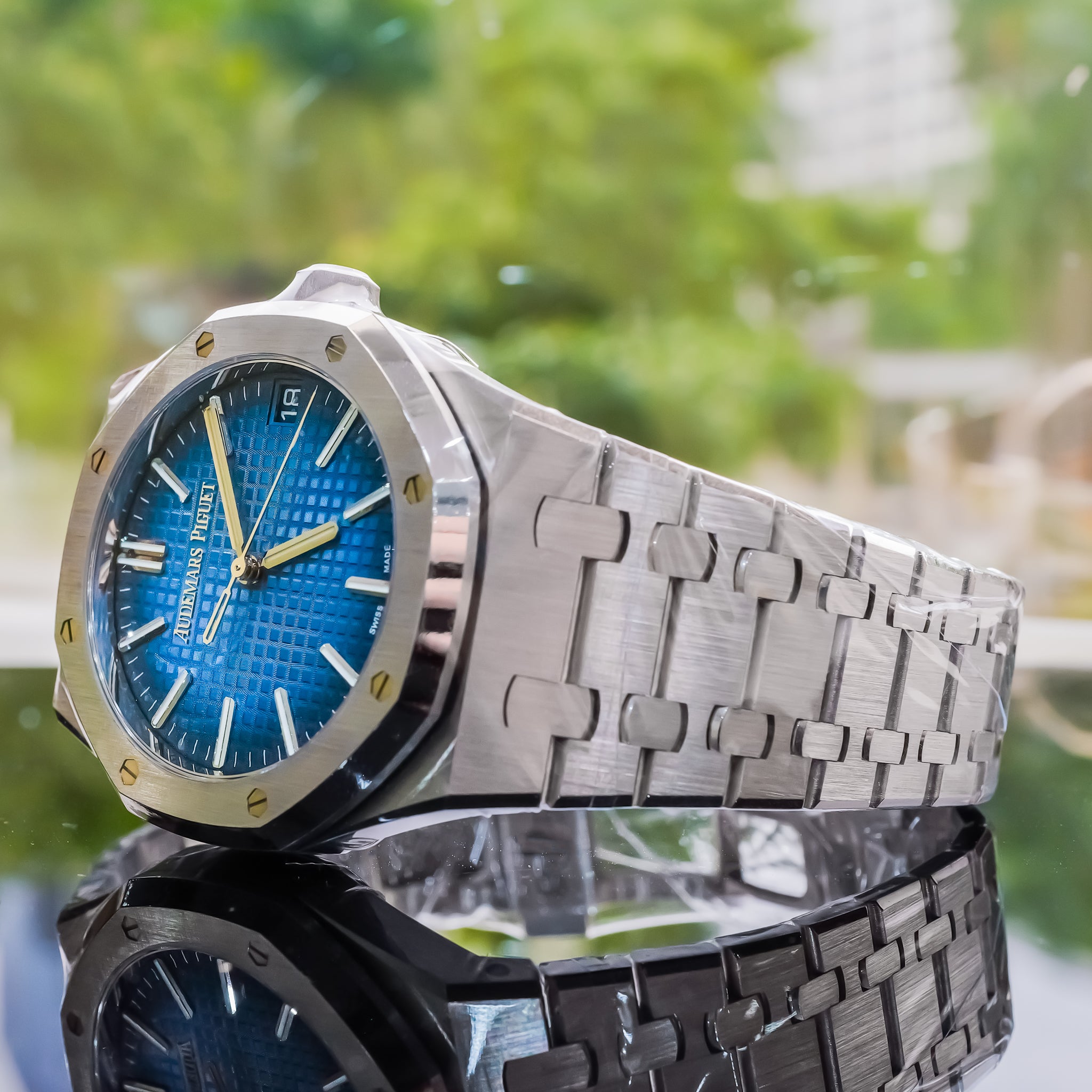 2023 Audemars Piguet Royal Oak Selfwinding 15510BC.OO.12320BC.02 Special Edition Smoked Blue Dial