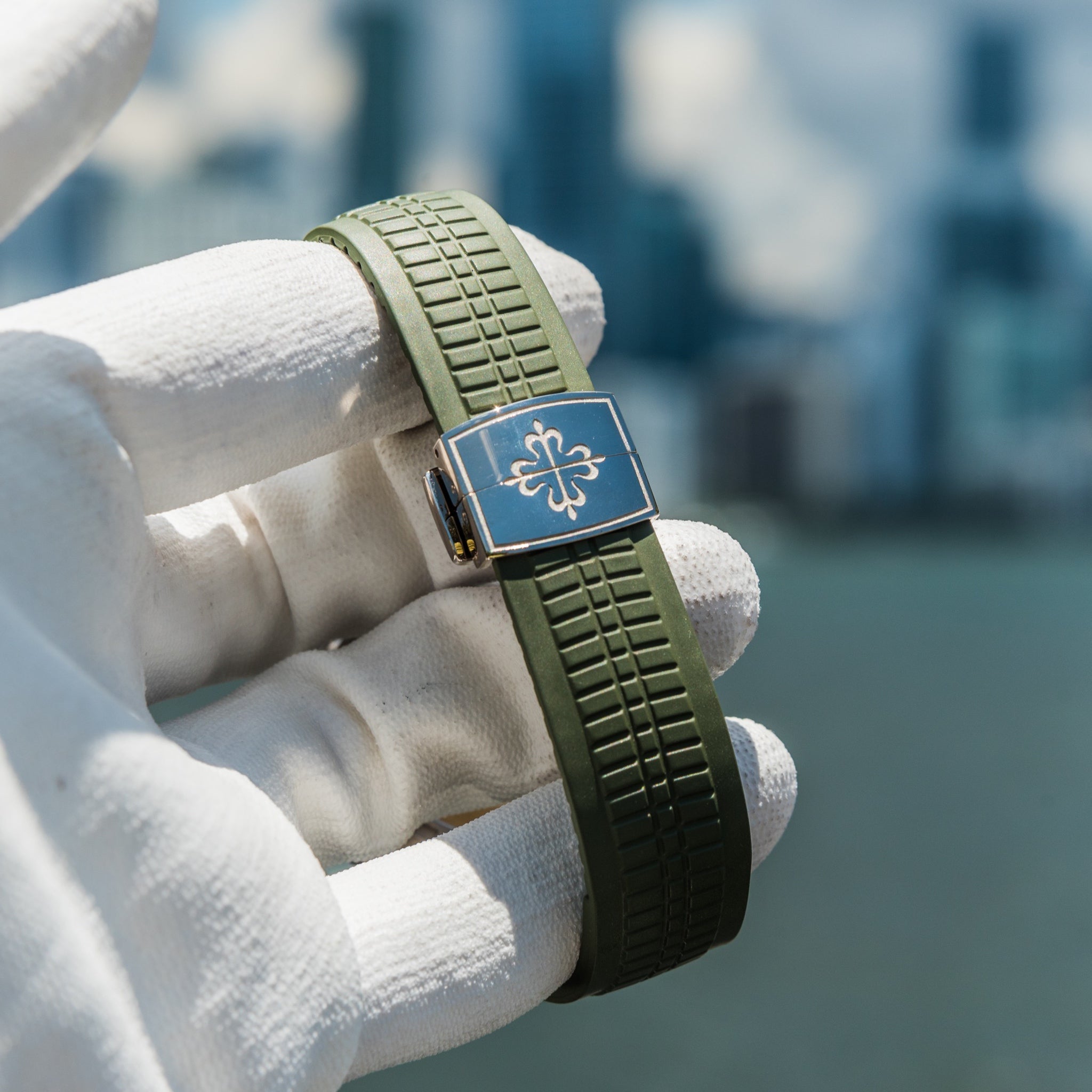 Patek 5168g | 2023 Aquanaut | White Gold | 5168G-010