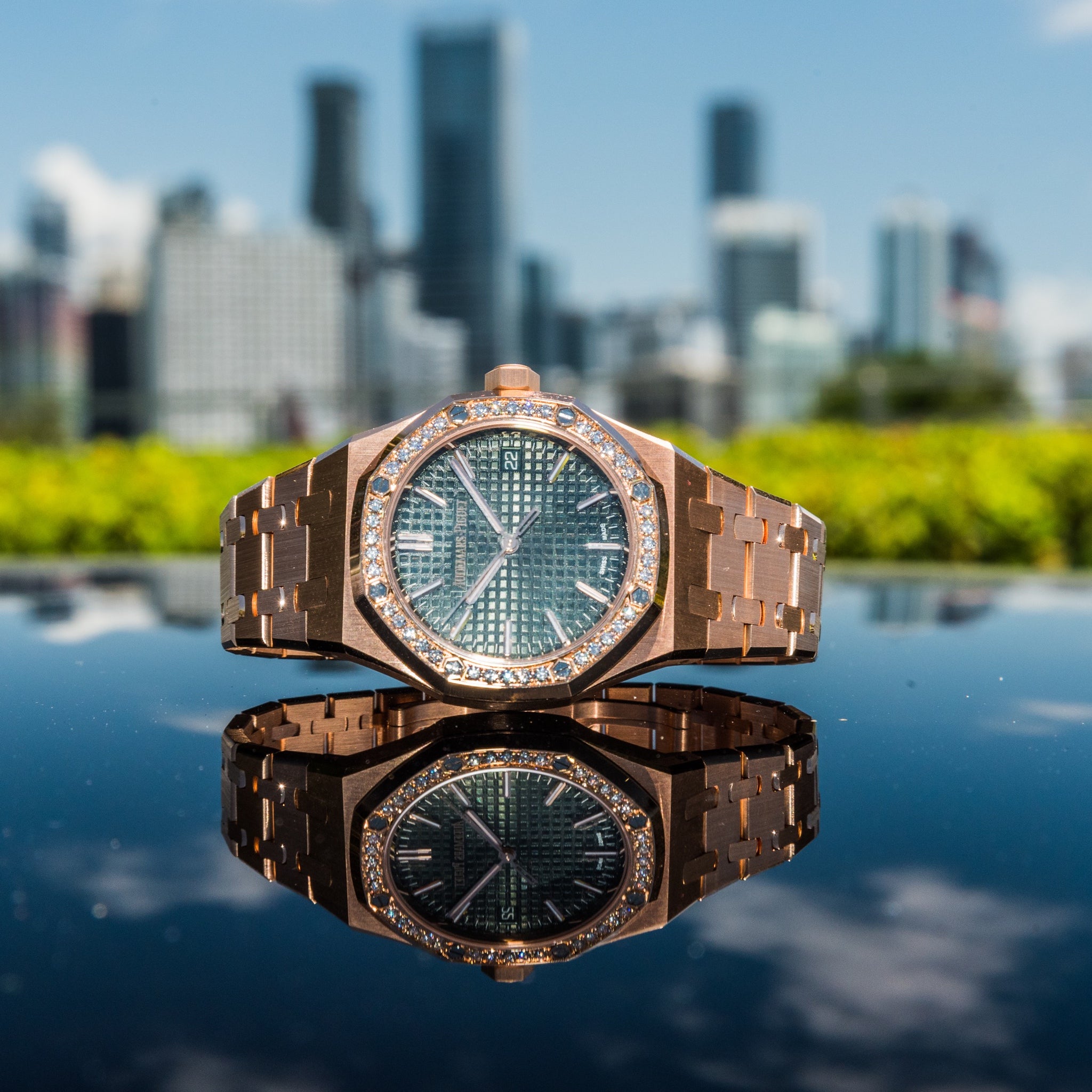 Audemars Piguet 2022 Royal Oak Selfwinding 50th Anniversary 37mm Diamond Rose Gold Green Dial 15551OR