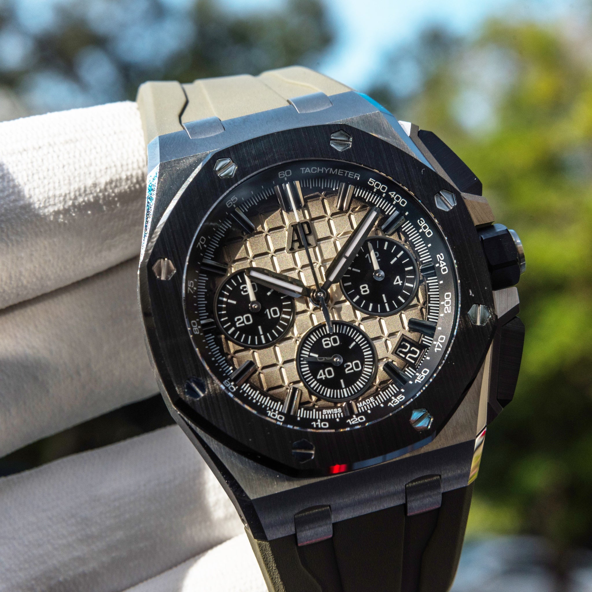 Audemars Piguet 2022 Royal Oak Offshore Selfwinding Chronograph 43mm 26420SO