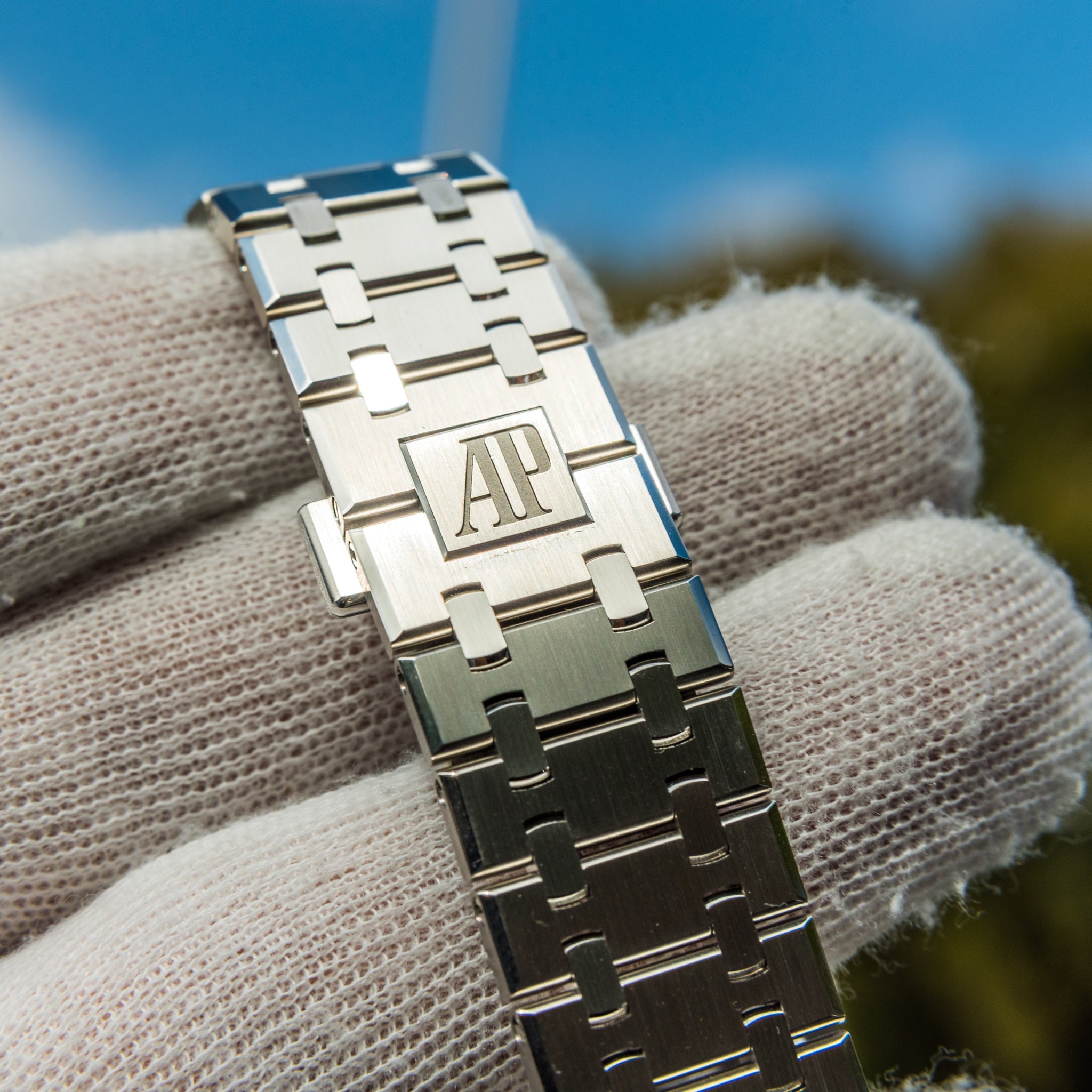 2022 Audemars Piguet Oak Selfwinding Chronograph “50th Anniversary” Green Dial 26240st