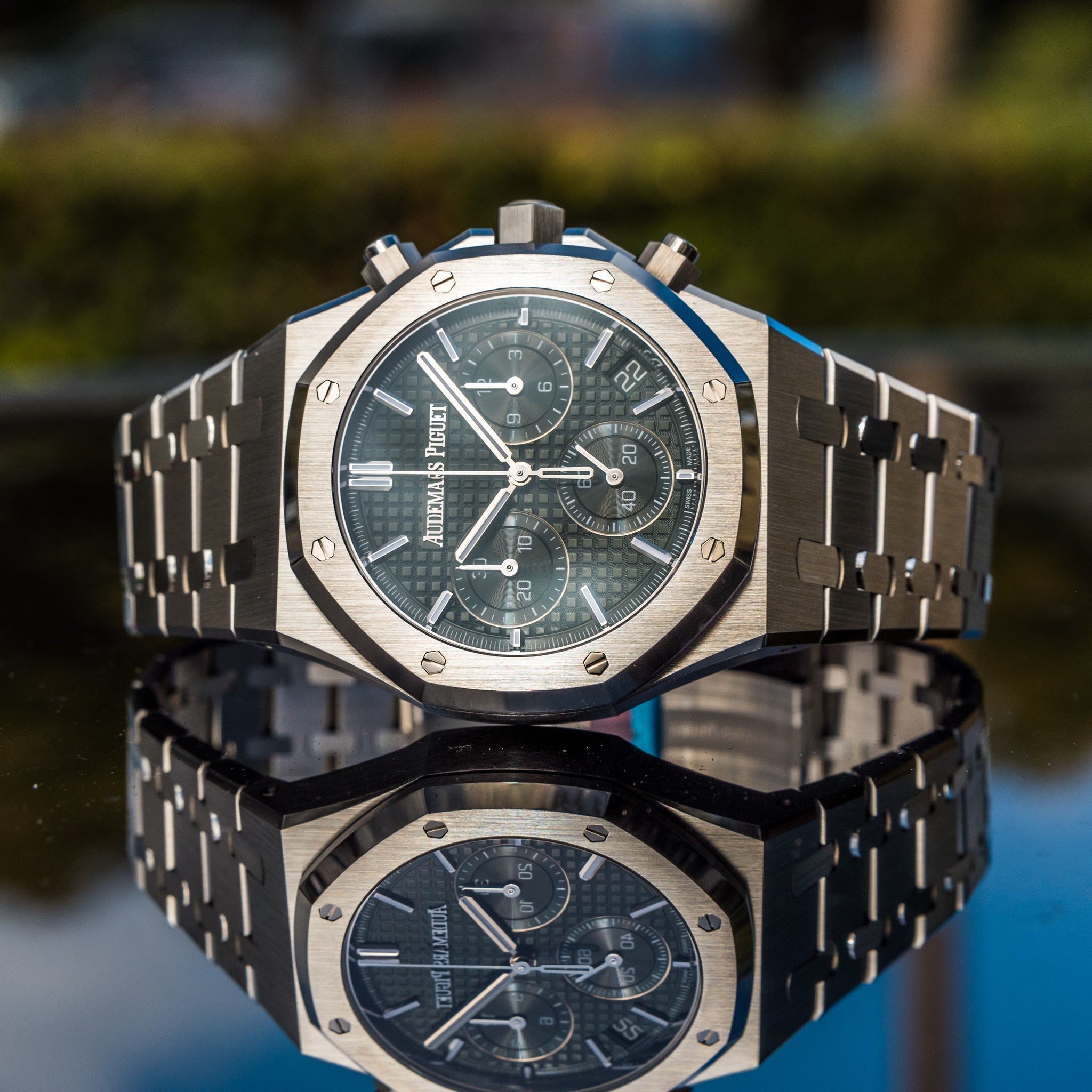 2022 Audemars Piguet Oak Selfwinding Chronograph “50th Anniversary” Green Dial 26240st