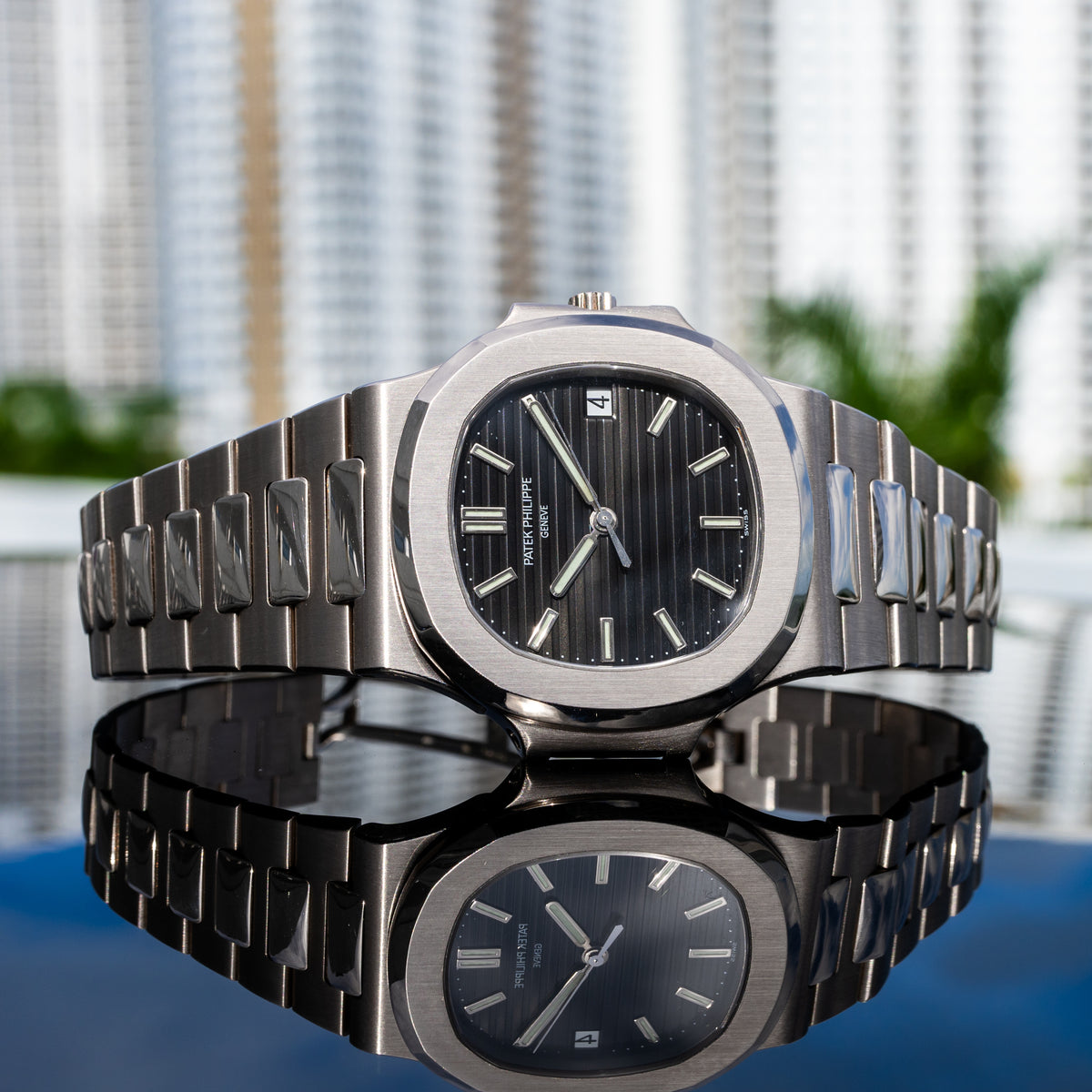 2007 Patek Philippe 3711/1G Nautilus Black Dial 42mm