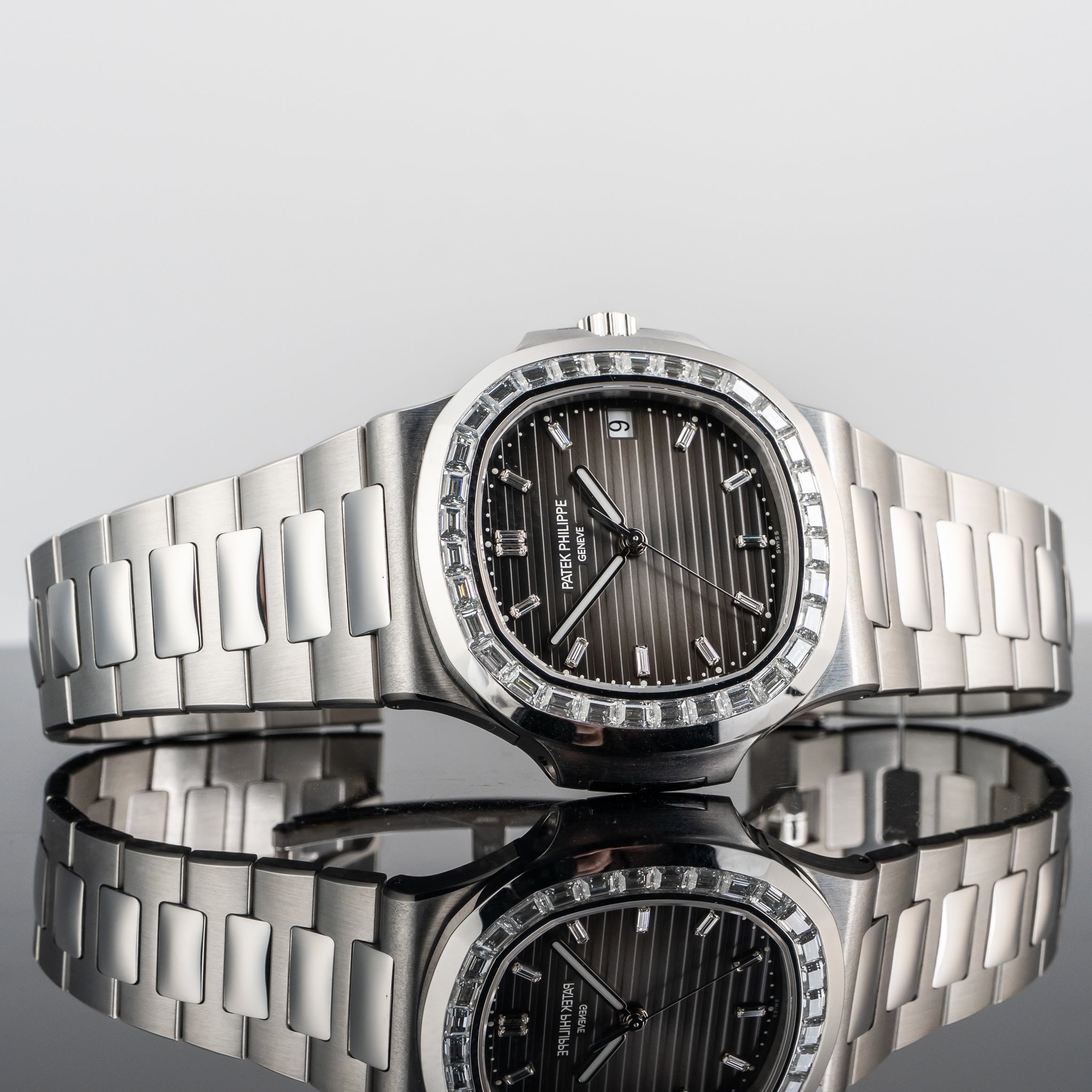Patek Philippe Nautilus 5711/110P-001 Platinum Diamond Bezel