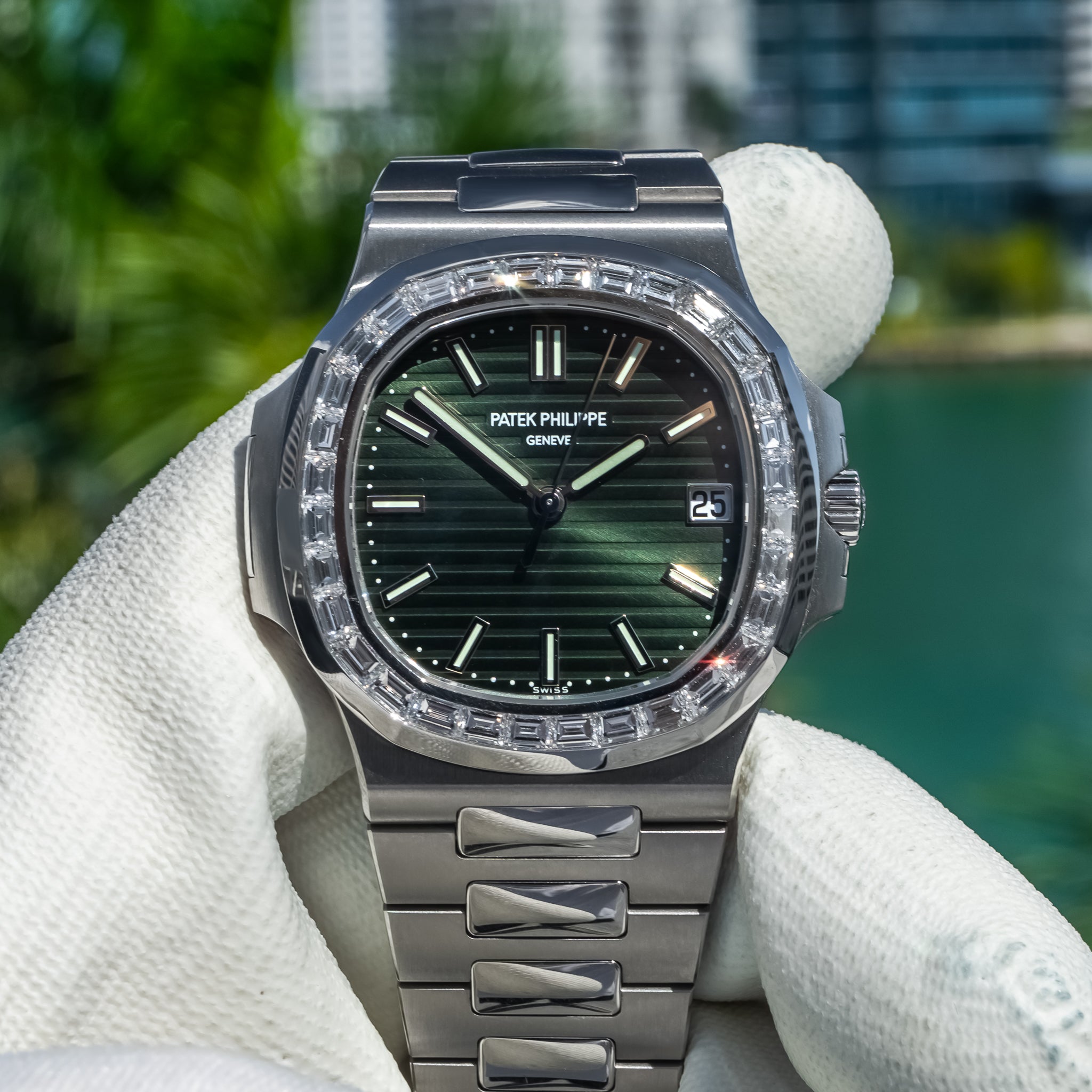 2021 Patek Philippe 5711/1300A Nautilus Green Dial 40mm