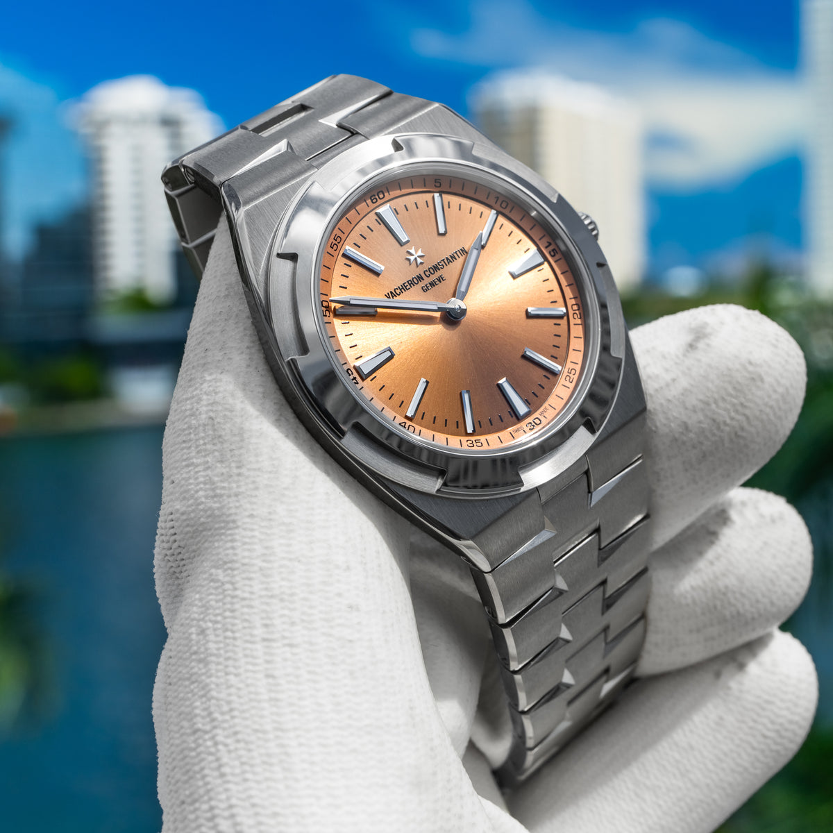 Vacheron Constantin 2500V/220P-H028 Overseas Self-Winding Ultra-Thin 39.5mm