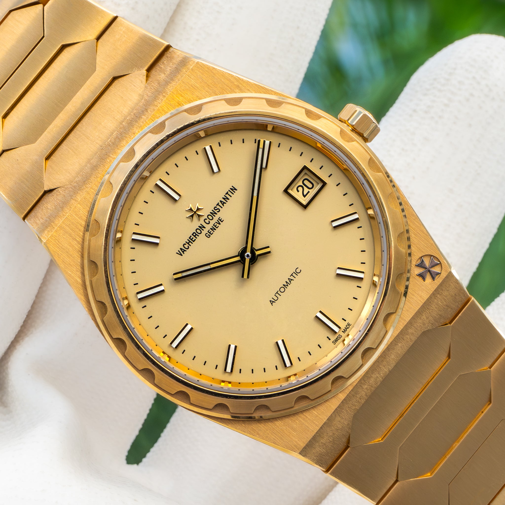 2025 Vacheron Constantin 4200H/222J-B935 37mm