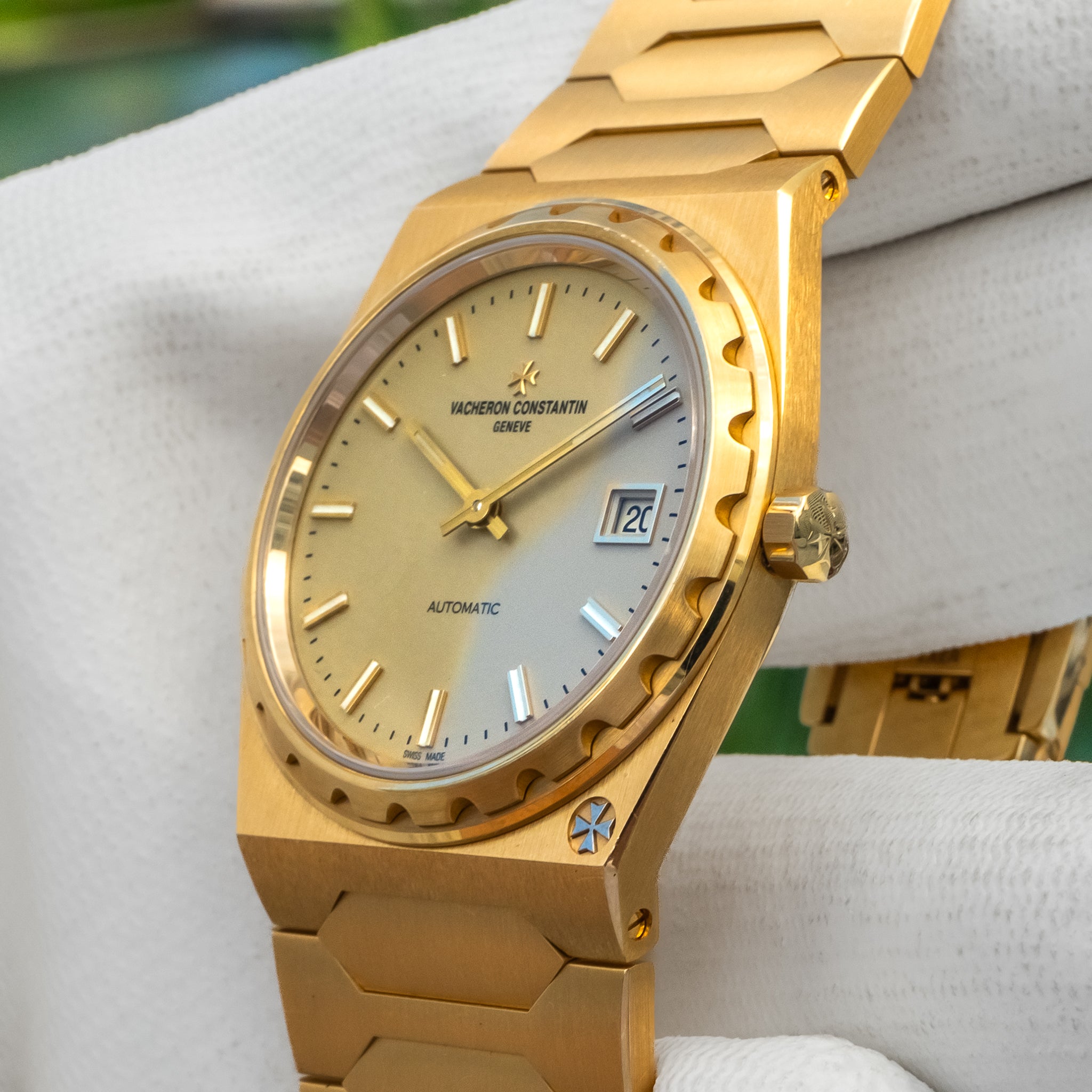 2025 Vacheron Constantin 4200H/222J-B935 37mm