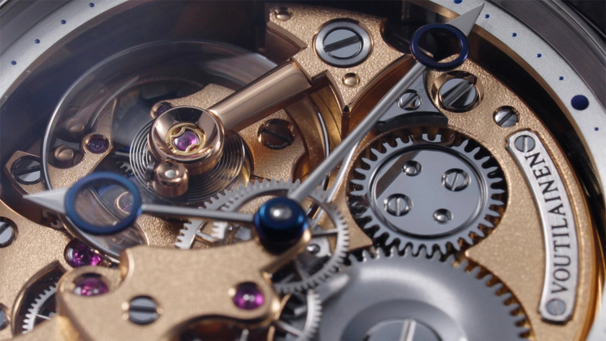 Kari Voutilainen KV20i Inverse movement shown face-up on the dial side